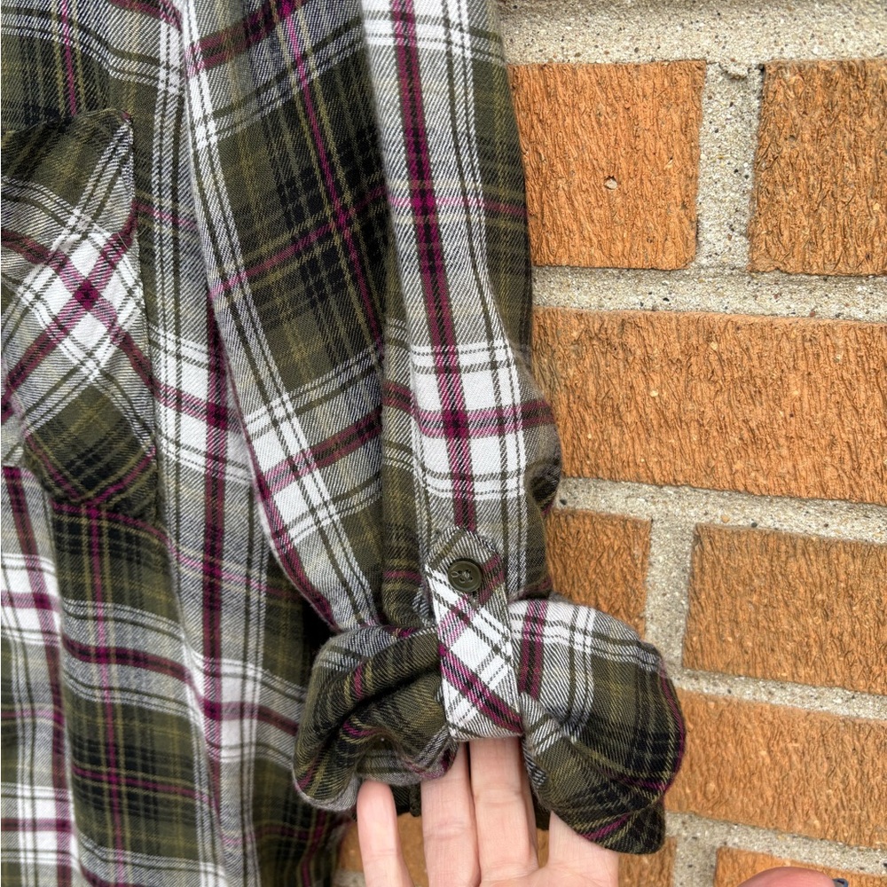 Express Green Plaid Shirt - Picture 2 of 5